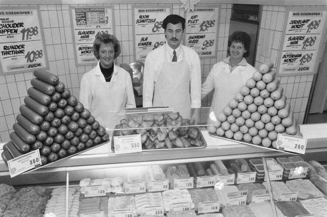 group of shoplifters in store